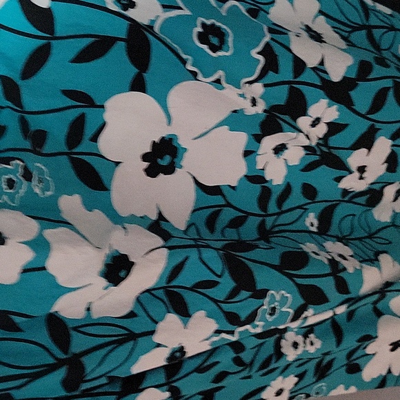 B.smart deess - Picture 3 of 4